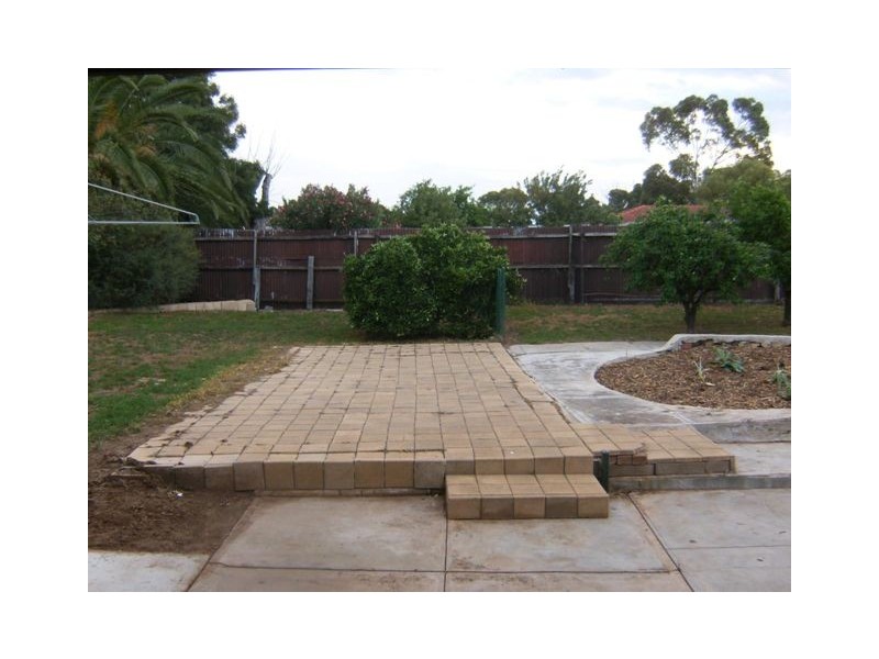 128 McKenzie Road, Elizabeth Downs SA 5113