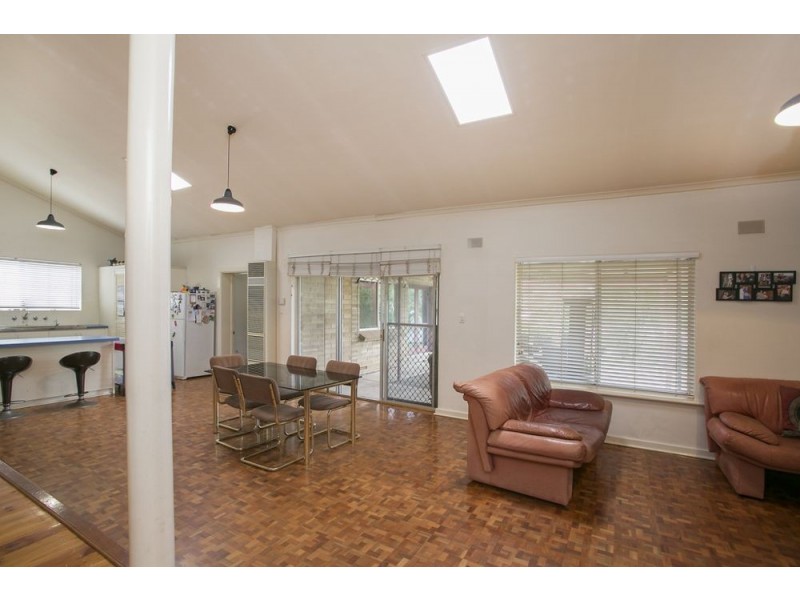 5 Honeysuckle Drive, Hope Valley SA 5090