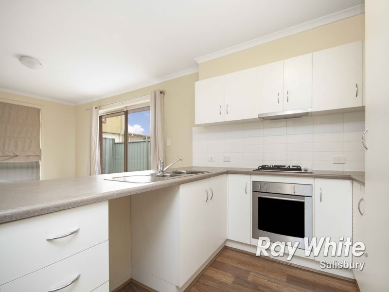 8 Grove Avenue, Elizabeth Park SA 5113