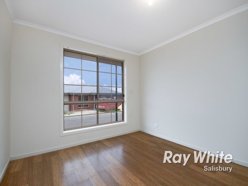 8 Grove Avenue, Elizabeth Park SA 5113
