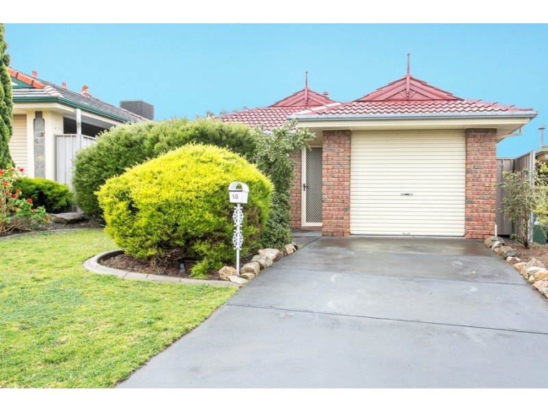 15 Hillcott Ave, Wynn Vale SA 5127