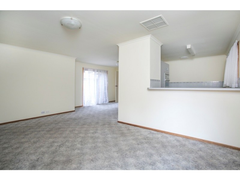 15 Hillcott Ave, Wynn Vale SA 5127