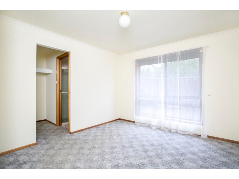 15 Hillcott Ave, Wynn Vale SA 5127