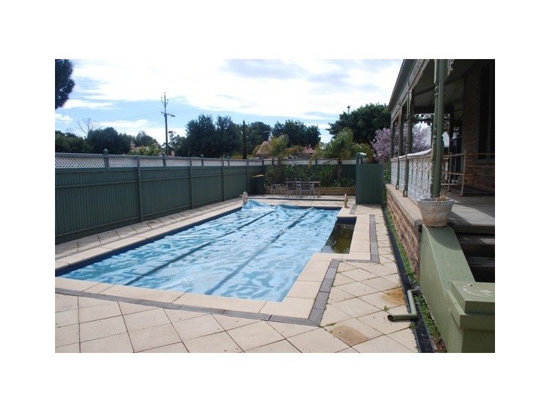 14 Clare Road, Kapunda SA 5373