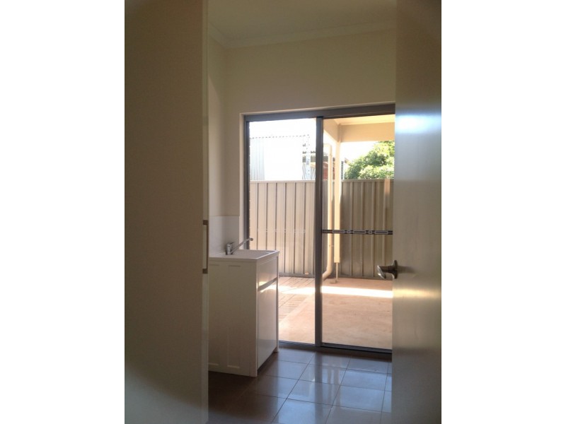 22 Burcombe Street, Elizabeth Vale SA 5112