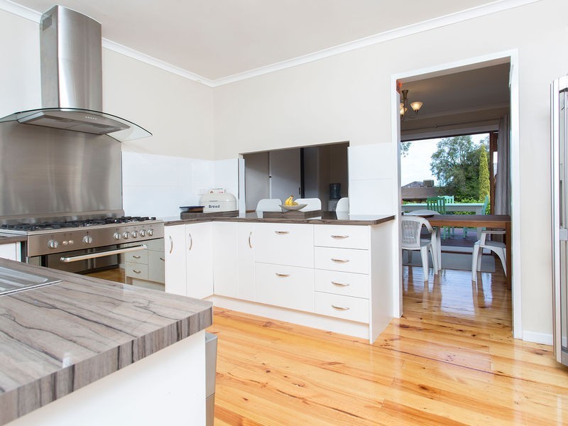 1 Tarni Street, Fairview Park SA 5126