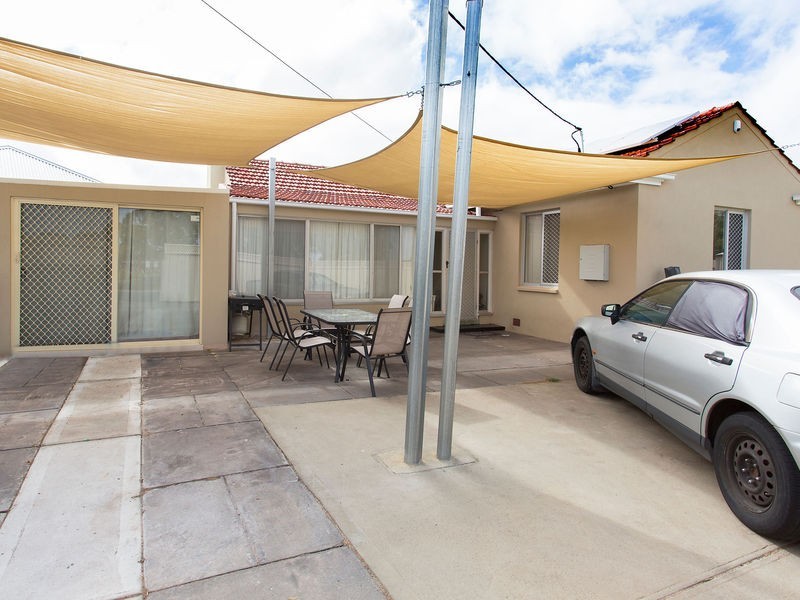 4 coleridge cres, Clearview SA 5085