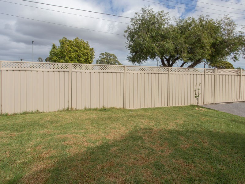 4 coleridge cres, Clearview SA 5085