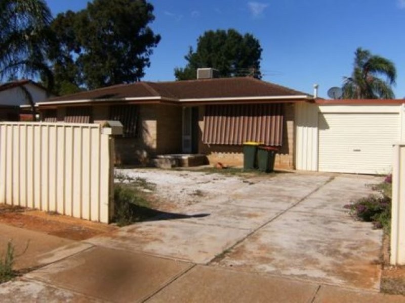 128 McKenzie Road, Elizabeth Downs SA 5113