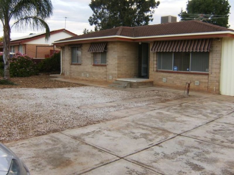 128 McKenzie Road, Elizabeth Downs SA 5113
