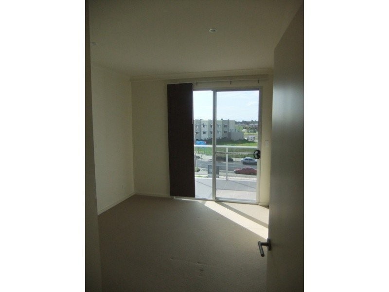 16/2-6 Goodall Parade, Mawson Lakes SA 5095