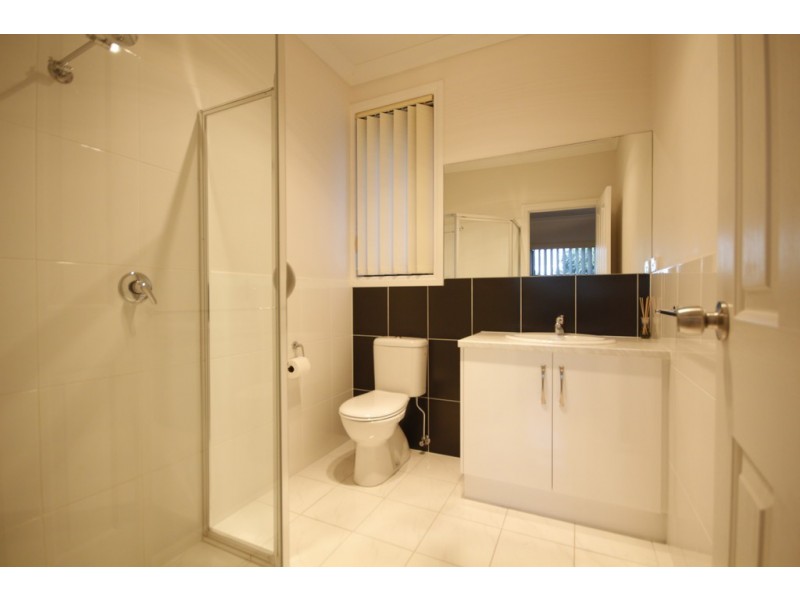 12 Arthur st, Seaton SA 5023