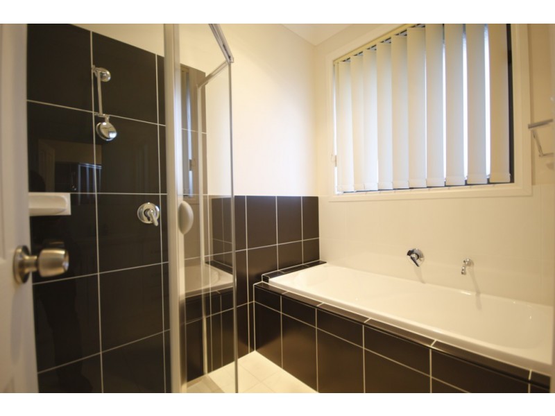 12 Arthur st, Seaton SA 5023