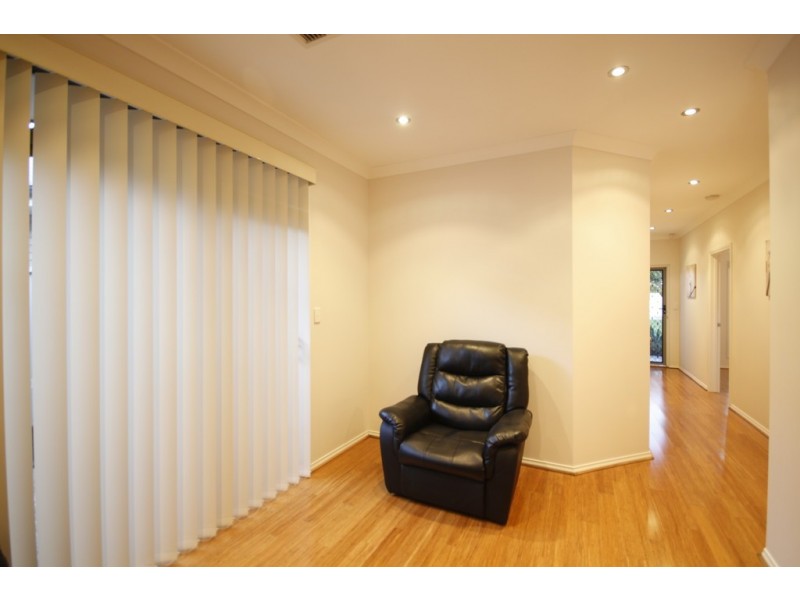 12 Arthur st, Seaton SA 5023