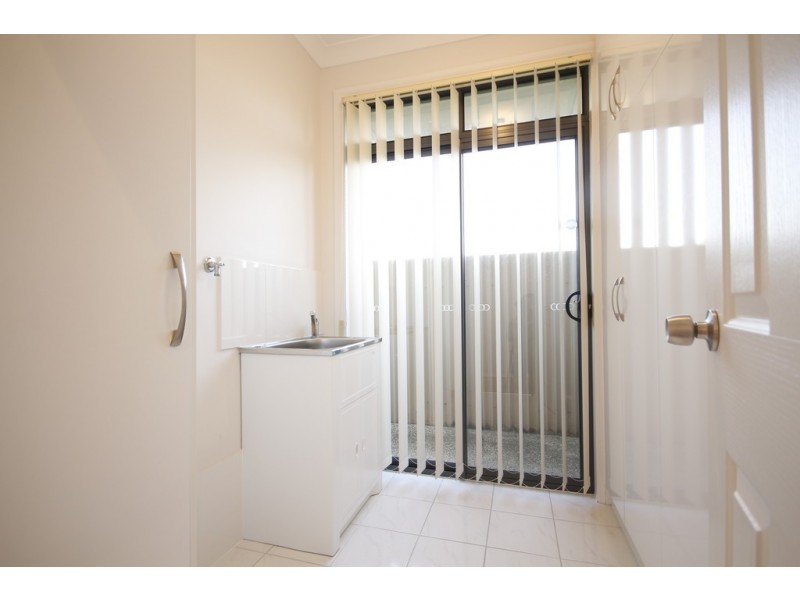 12 Arthur st, Seaton SA 5023