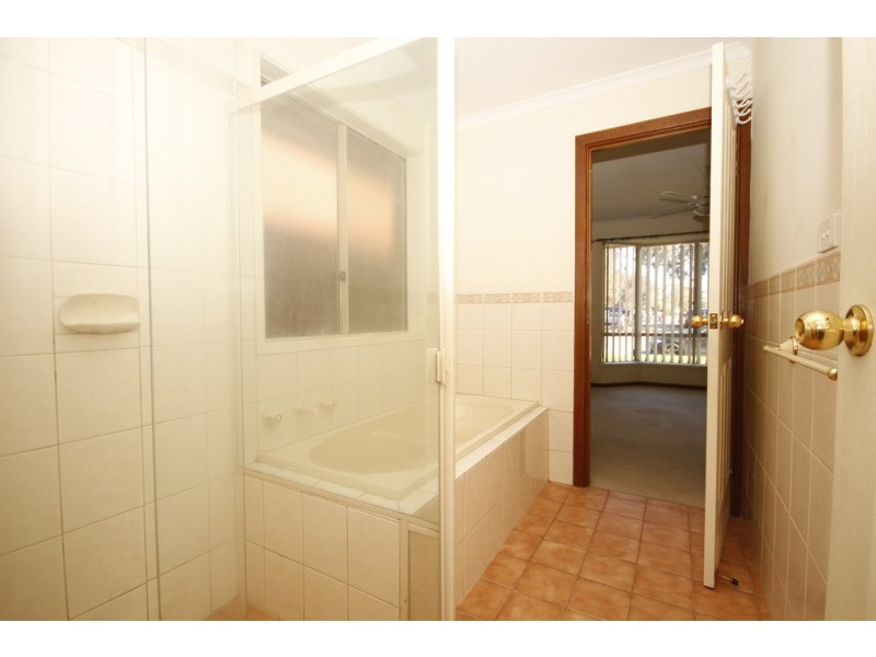 53a Andrew smith drive, Parafield Gardens SA 5107