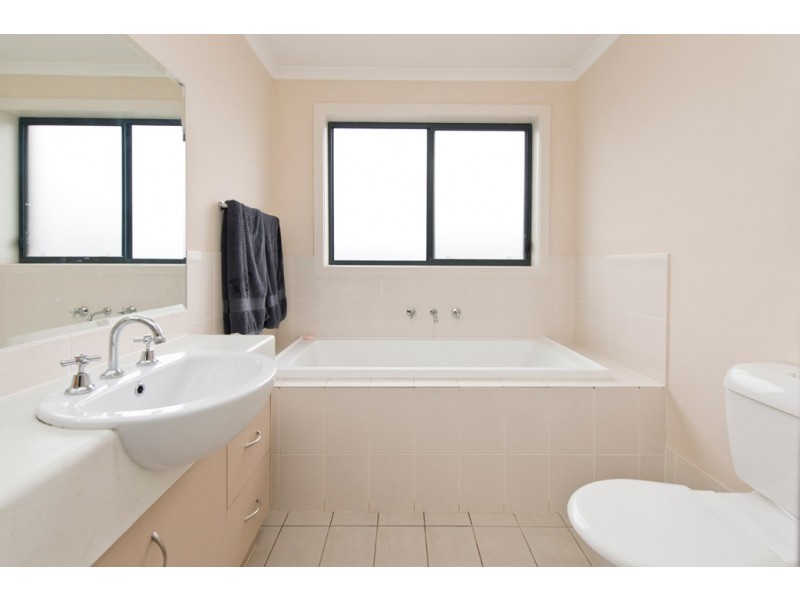 38 Lonsdale Cres, Andrews Farm SA 5114