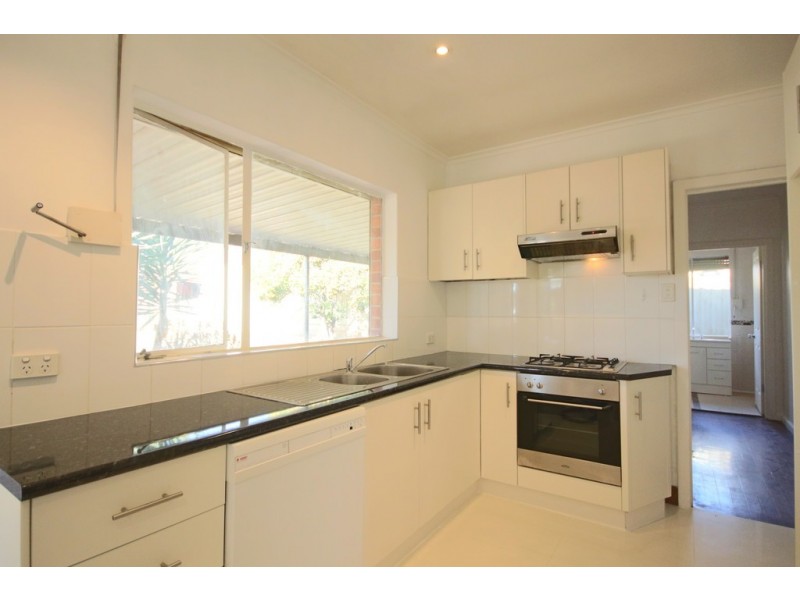 216 Kesters rd, Para Hills SA 5096