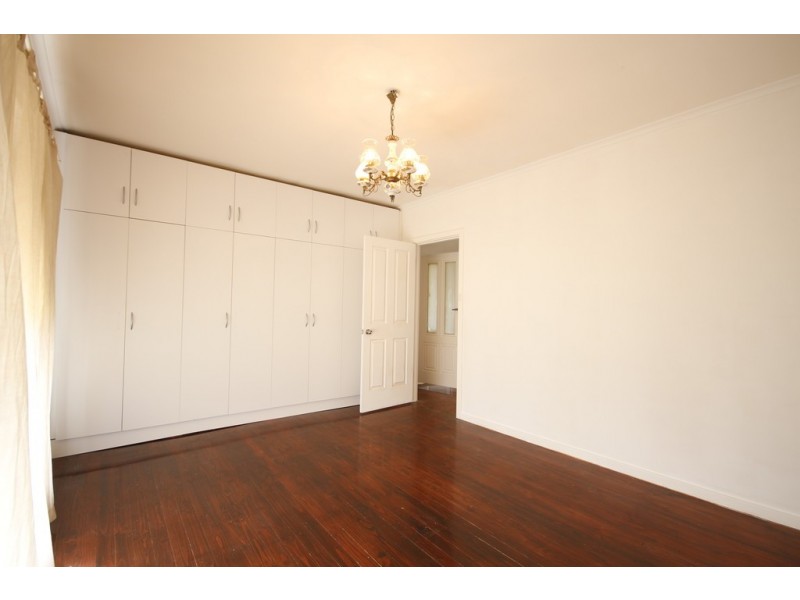 216 Kesters rd, Para Hills SA 5096