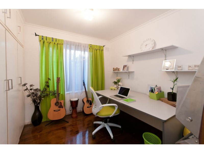 5 Walnut Ave, Parafield Gardens SA 5107