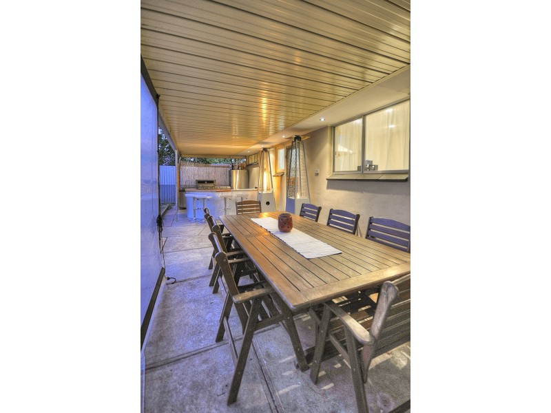 5 Walnut Ave, Parafield Gardens SA 5107