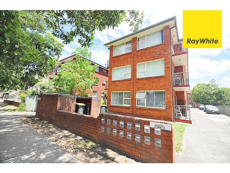 10 Fourth Ave, Campsie NSW 2194