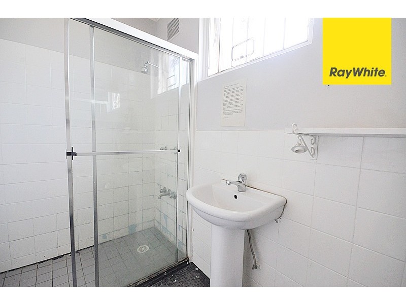 10 Fourth Ave, Campsie NSW 2194