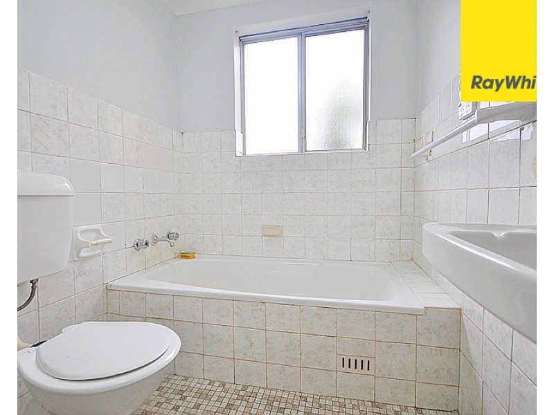 2/58 Northumberland Road, Auburn NSW 2144