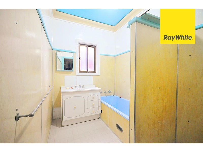 65 Wyatt Avenue, Regents Park NSW 2143