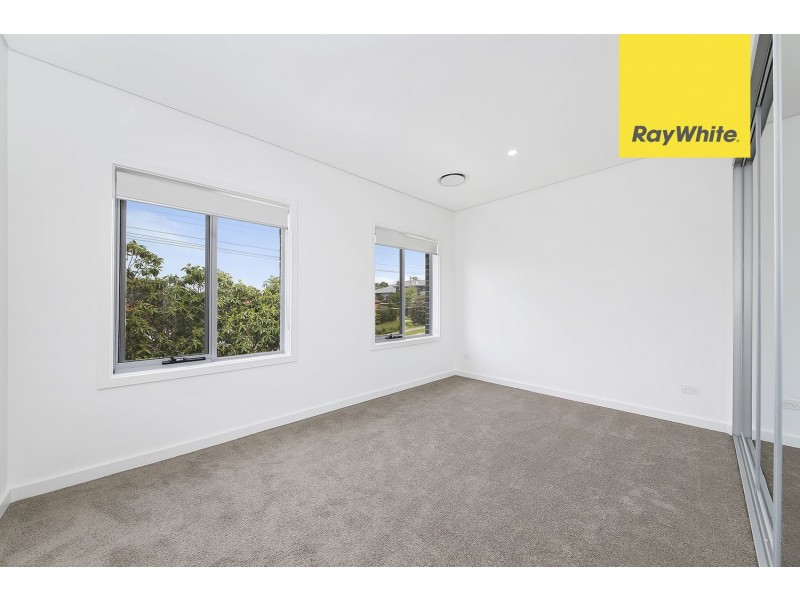 12 Kibo Road, Regents Park NSW 2143