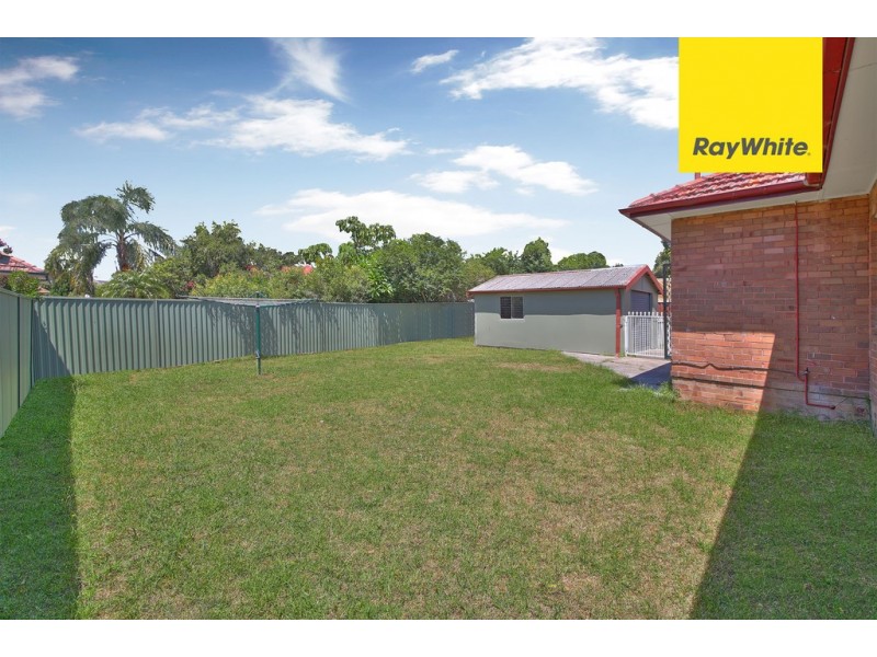 3 Richardson Ave, Regents Park NSW 2143