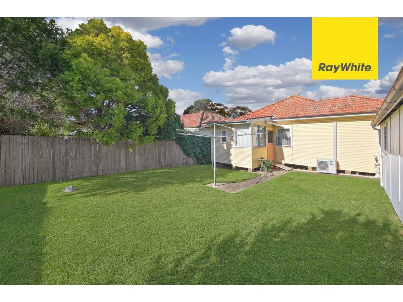 4 Brenda Ave, Lidcombe NSW 2141