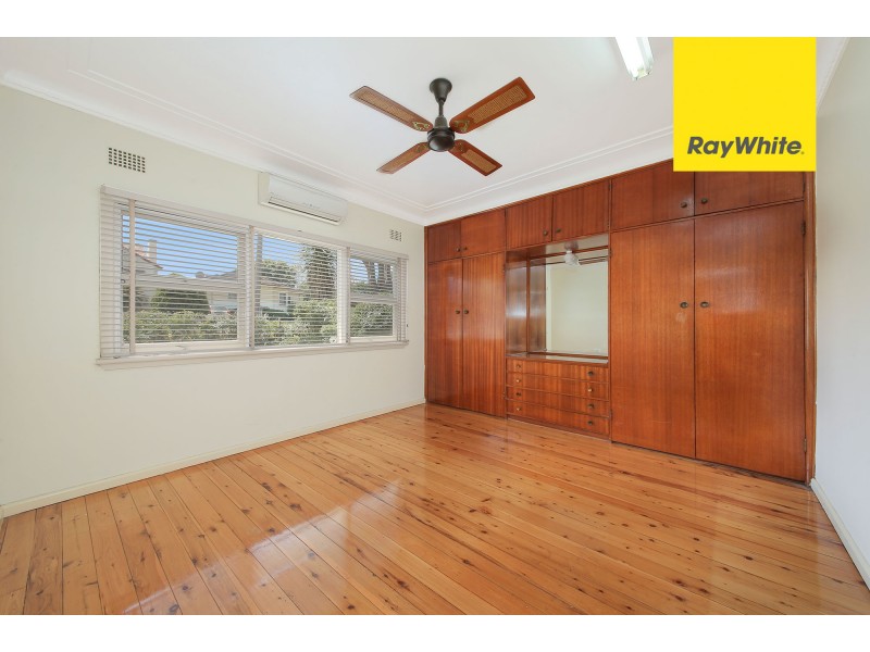 14 Dunbar Ave, Regents Park NSW 2143