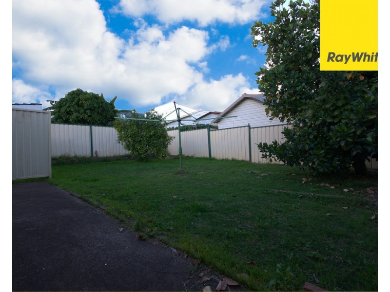 11 Reynolds Avenue, Bankstown NSW 2200