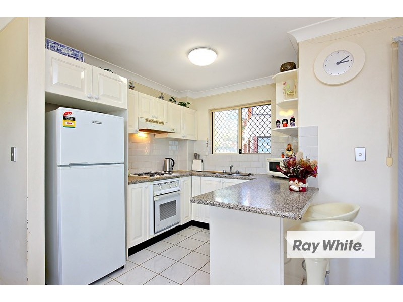 8/10-12 Kitchener Ave, Regents Park NSW 2143
