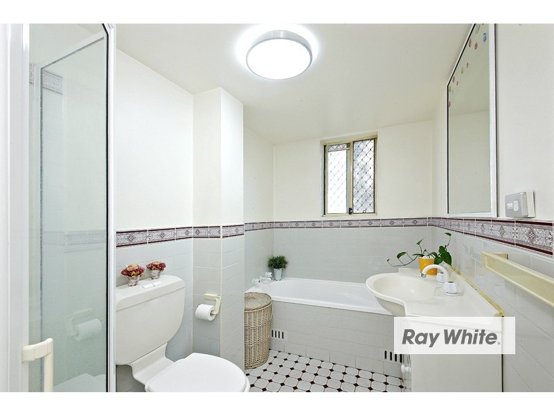 8/10-12 Kitchener Ave, Regents Park NSW 2143