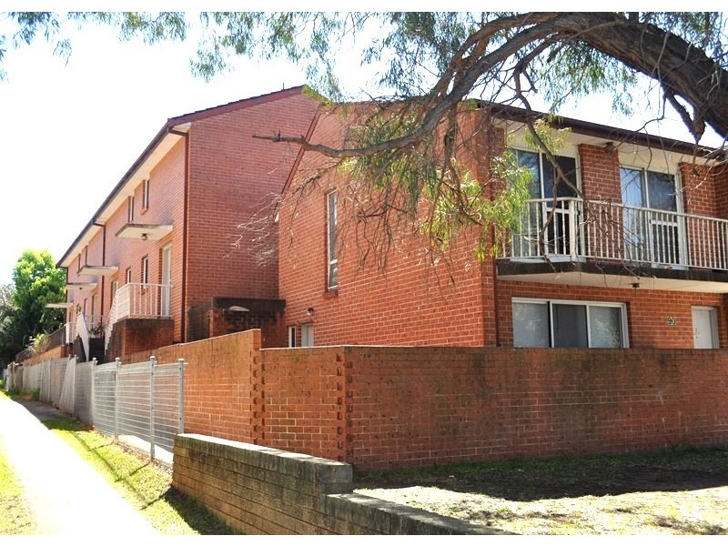 90 Northumberland Road, Auburn NSW 2144