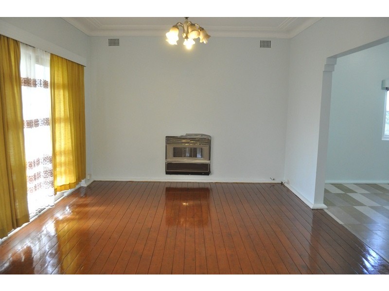 73 Regent Street, Regents Park NSW 2143