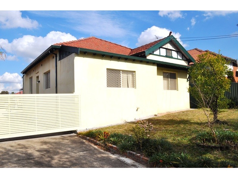 26 York St, Berala NSW 2141