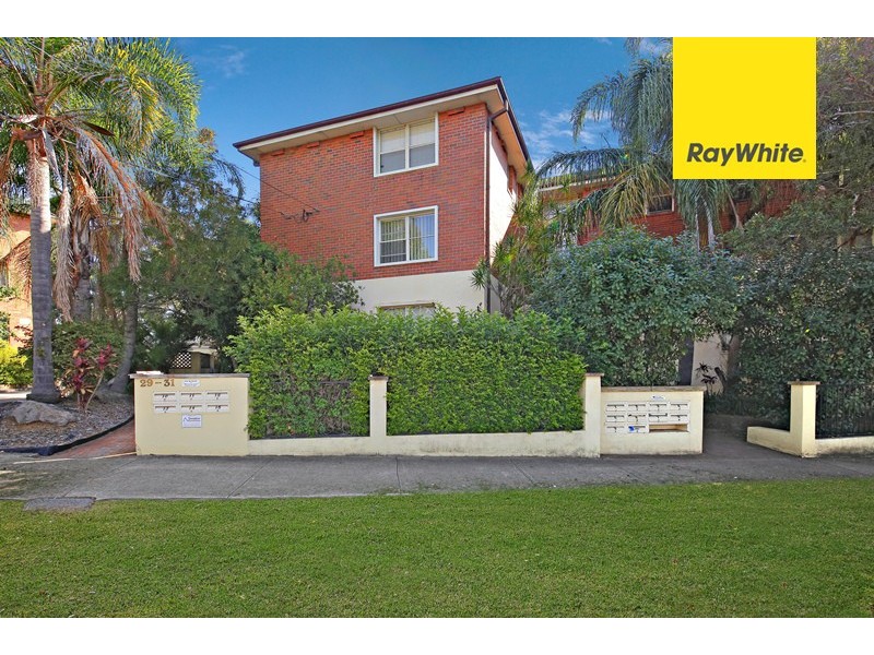 8/29-31 Marlene Crescent, Greenacre NSW 2190