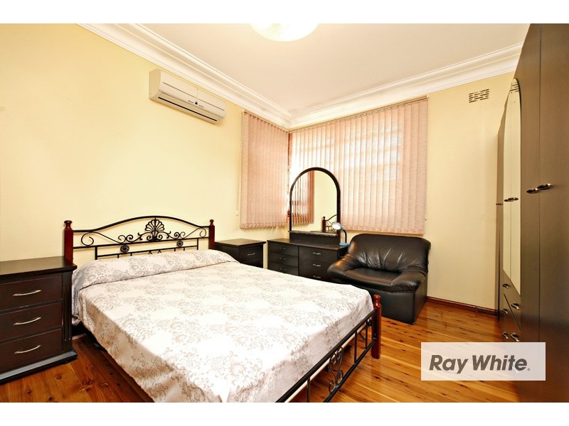 5 Vivian Crescent, Berala NSW 2141