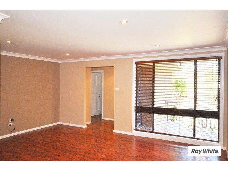 60 Faulkland Crescent, Kings Park NSW 2148