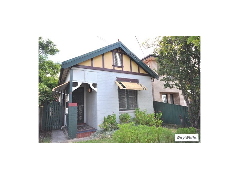 8 Sheffield Street, Auburn NSW 2144