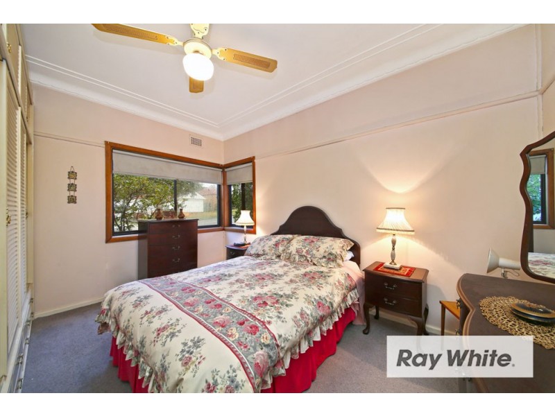 12 Kibo Road, Regents Park NSW 2143