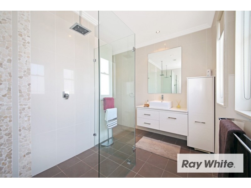 16 Larcombe Street, Regents Park NSW 2143