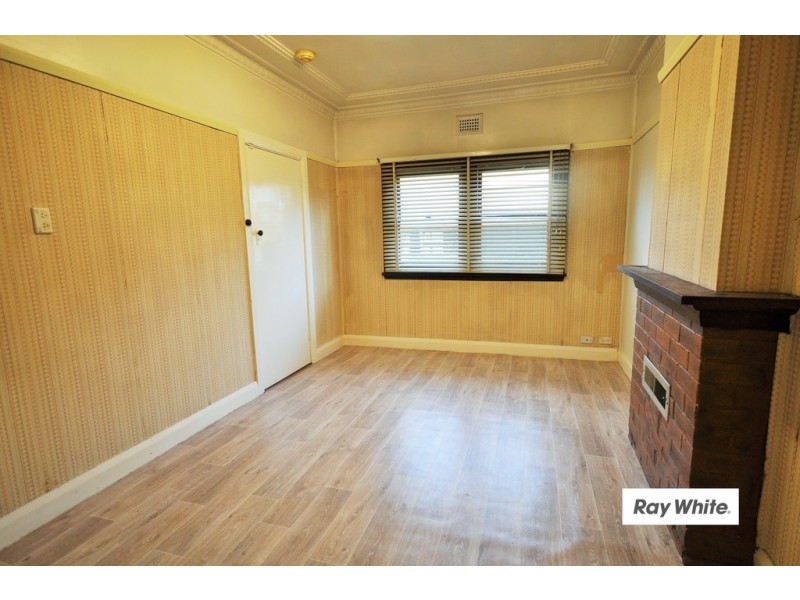 8 The Crescent, Berala NSW 2141