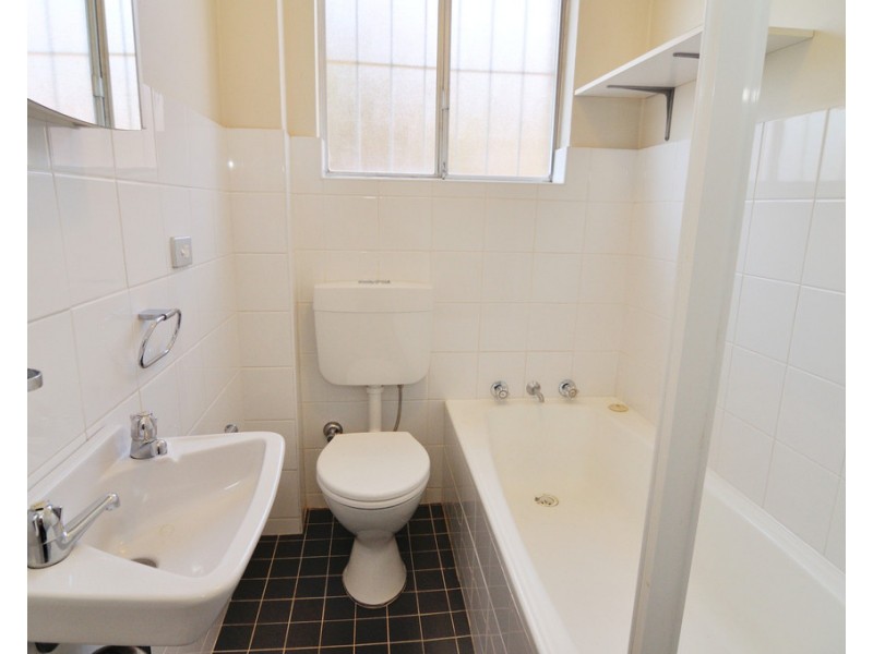 2/358 Livingstone Road, Marrickville NSW 2204