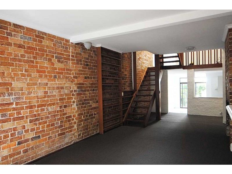 16 Young Street, Annandale NSW 2038