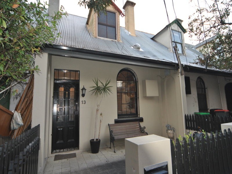 13 Commodore Street, Newtown NSW 2042