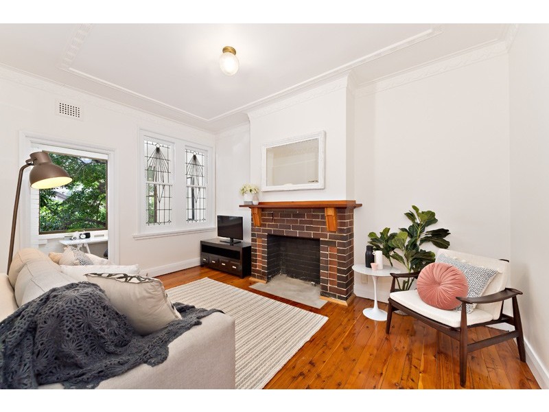 3 Hilltop Avenue, Marrickville NSW 2204